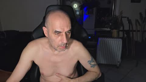 Snapshot of toninspektor chatting on 11-05-25, 07:03 toninspektor online show from 11-05-25, 07:03