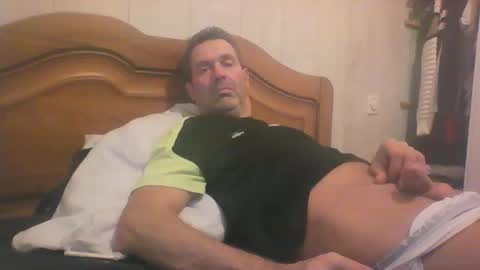 tonio358965 online show from 09-16-25, 06:31