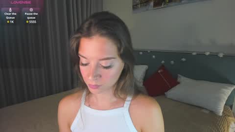 Snapshot of tony_hailey chatting on 12-16-24, 04:05 Lisa online show from 12-16-24, 04:05