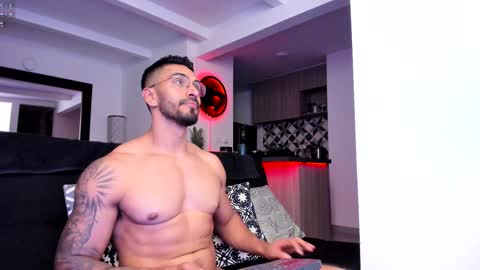 tony muscle1 online show from 02-07-25, 01:15