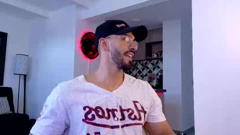 tony muscle1 online show from 10-20-25, 09:37