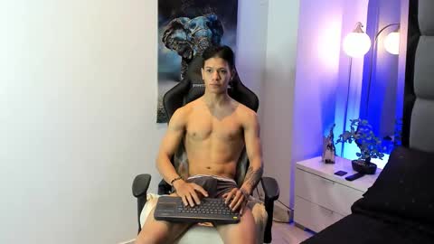 tony_petrov online show from 10-11-25, 08:46