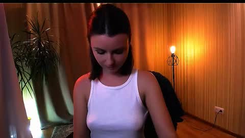 Elizabeth online show from 10-09-25, 04:27