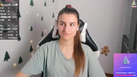 Snapshot of tooboringgirl chatting on 02-06-25, 09:06 Alisson online show from 02-06-25, 09:06