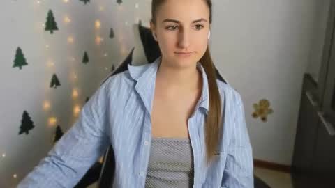 Snapshot of tooboringgirl chatting on 02-18-25, 04:48 Alisson online show from 02-18-25, 04:48