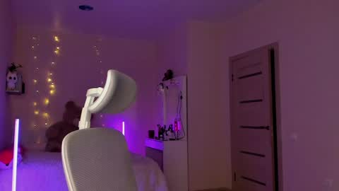 Snapshot of toohornyserj chatting on 12-16-24, 09:20 toohornyserj online show from 12-16-24, 09:20