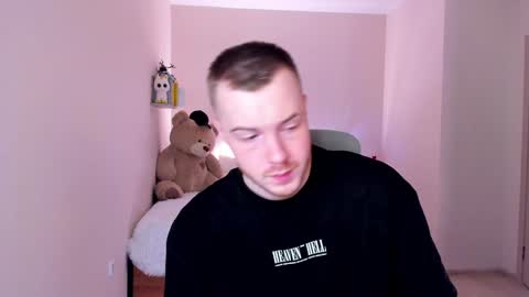 Snapshot of toohornyserj chatting on 01-09-25, 10:52 toohornyserj online show from 01-09-25, 10:52