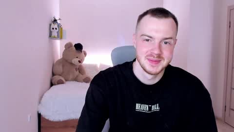 Snapshot of toohornyserj chatting on 01-11-25, 11:24 toohornyserj online show from 01-11-25, 11:24