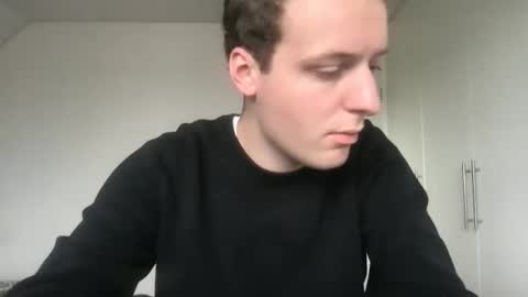 Max online show from 11-01-25, 12:51