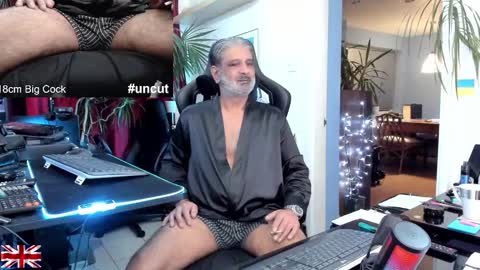 topalphaboss online show from 11-30-25, 03:10