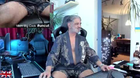 topalphaboss online show from 12-22-25, 12:18