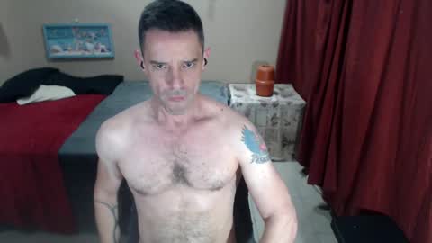 Snapshot of toptobottom4u chatting on 02-18-25, 06:37 toptobottom4u online show from 02-18-25, 06:37