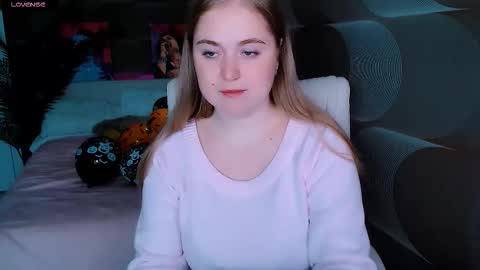 tori_blond online show from 11-15-25, 07:38