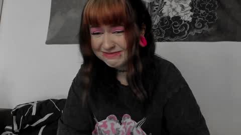 your personal gothic girl check it    online show from 12-06-24, 11:14