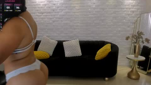 Tori Cross online show from 03-08-25, 05:54