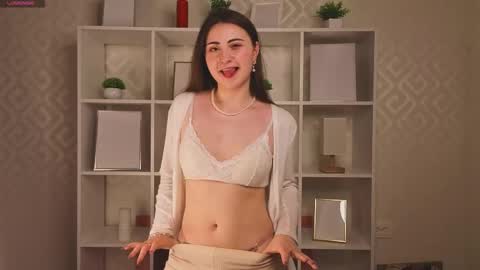 Mari online show from 04-14-26, 03:07