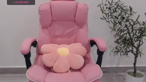 Angelina online show from 10-03-25, 07:49