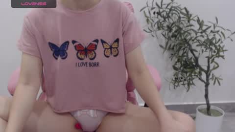 Angelina online show from 10-12-25, 07:40