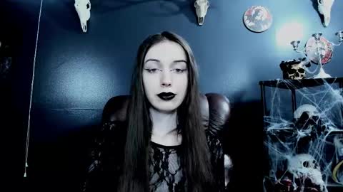 toxicdomme online show from 12-17-25, 07:53