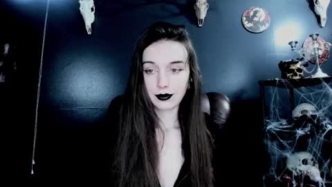 toxicdomme online show from 12-22-25, 07:22