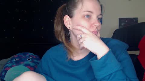 Snapshot of toxiclilly chatting on 02-10-25, 08:20 Lilly Miss Mistress Goddess Maam Queen Boss online show from 02-10-25, 08:20