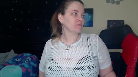 Snapshot of toxiclilly chatting on 03-06-25, 08:08 Lilly Miss Mistress Goddess Maam Queen Boss online show from 03-06-25, 08:08