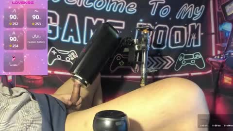 Snapshot of toysformycock chatting on 02-20-25, 07:45 ToysForMyCock online show from 02-20-25, 07:45