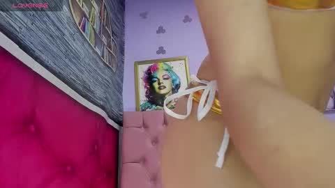 tracy_ks online show from 10-04-25, 02:59