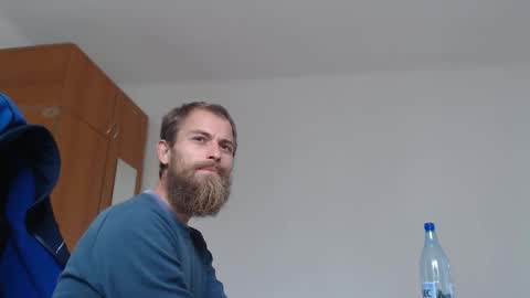 Snapshot of tralalabala chatting on 09-26-25, 08:40 Tralalabala online show from 09-26-25, 08:40