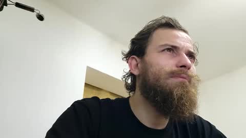 Snapshot of tralalabala chatting on 02-18-26, 08:27 Tralalabala online show from 02-18-26, 08:27