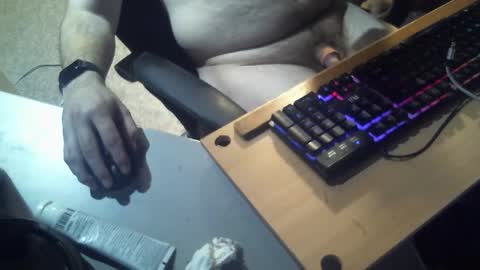 Snapshot of tran54 chatting on 03-04-26, 02:06 tran54 online show from 03-04-26, 02:06