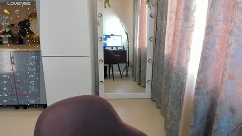 Snapshot of traneba chatting on 02-05-25, 11:34 Kate online show from 02-05-25, 11:34