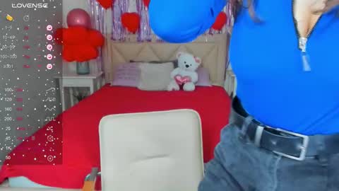 Snapshot of traneba chatting on 02-16-25, 08:21 Kate online show from 02-16-25, 08:21