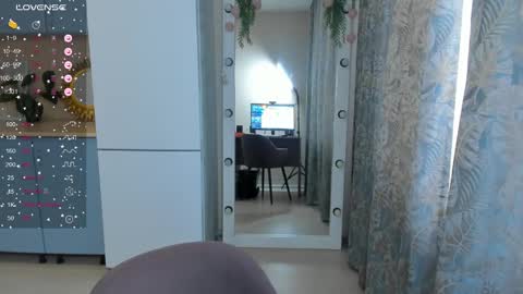 Snapshot of traneba chatting on 02-27-25, 08:17 Kate online show from 02-27-25, 08:17