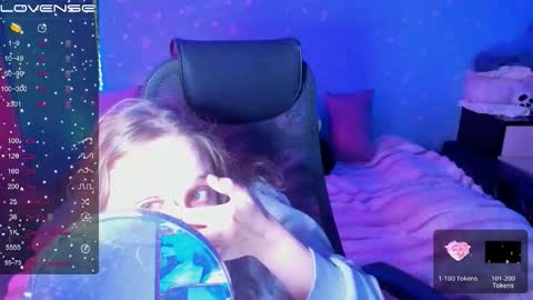 Snapshot of traneba chatting on 09-20-25, 06:47 Kate online show from 09-20-25, 06:47