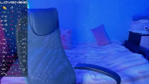 Snapshot of traneba chatting on 09-23-25, 06:27 Kate online show from 09-23-25, 06:27