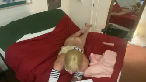 Snapshot of trannytush69 chatting on 12-03-24, 08:16 USA GURL online show from 12-03-24, 08:16