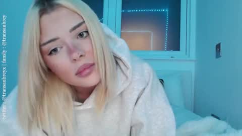 aubrey 3 online show from 09-12-25, 07:36