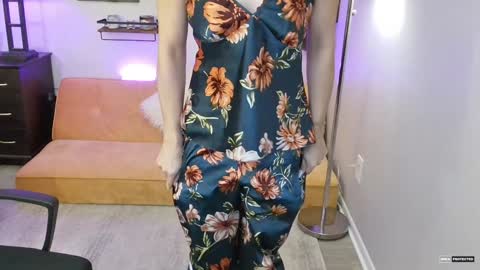 Snapshot of transbate chatting on 12-24-24, 07:55 transbate online show from 12-24-24, 07:55