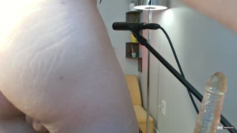 Snapshot of transbate chatting on 01-20-25, 08:18 transbate online show from 01-20-25, 08:18