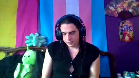 Mugiwararobin1 online show from 11-14-25, 10:51