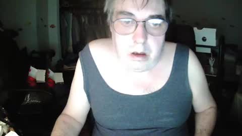 Snapshot of transmtfhello chatting on 02-03-25, 10:32 Peter online show from 02-03-25, 10:32