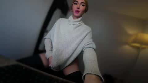 ALMIGHTY GODDESS VALENTINA online show from 12-14-25, 04:34