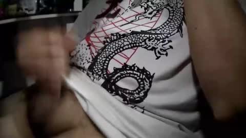 Snapshot of traveler_92 chatting on 02-05-25, 02:40 traveler_92 online show from 02-05-25, 02:40