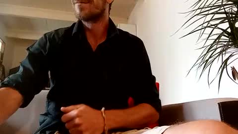 Snapshot of traveler_of_pleasure chatting on 10-21-25, 10:16 traveler_of_pleasure online show from 10-21-25, 10:16