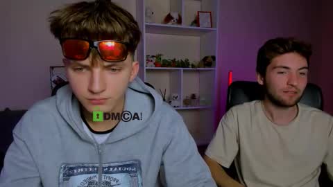 Travis online show from 10-04-25, 07:01