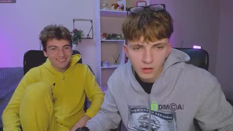 Travis online show from 10-11-25, 07:01