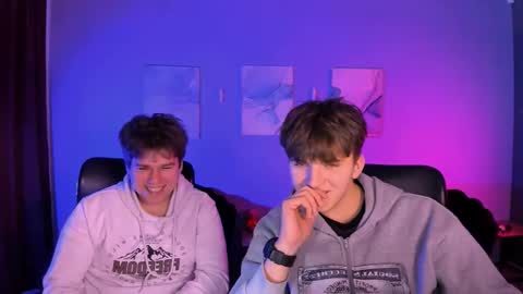 Snapshot of travis_wolf_ chatting on 02-05-26, 09:58 Travis online show from 02-05-26, 09:58