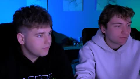 Snapshot of travis_wolf_ chatting on 02-18-26, 09:49 Travis online show from 02-18-26, 09:49