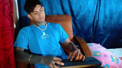 TRAV - INDEPENDENT MODEL online show from 02-07-25, 08:31